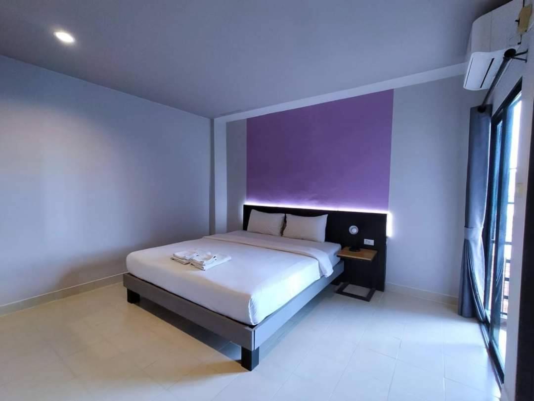 Hotel Passion Nakhon Si Thammarat Exterior photo